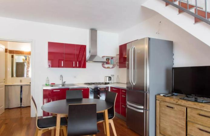 Vintage Apartment In Corvetto Area Милан Экстерьер фото
